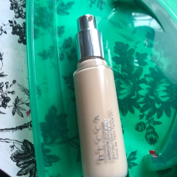 Becca Ultimate Coverage Complexion Crème • Foundation Review  Becca Foundation